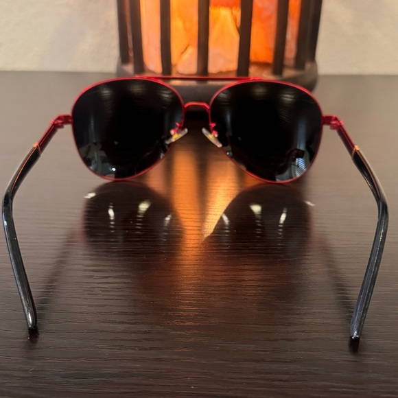 New Aviator Sunglasses - Picture 2 of 4